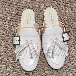 Tod’s white slipper size 37 flat